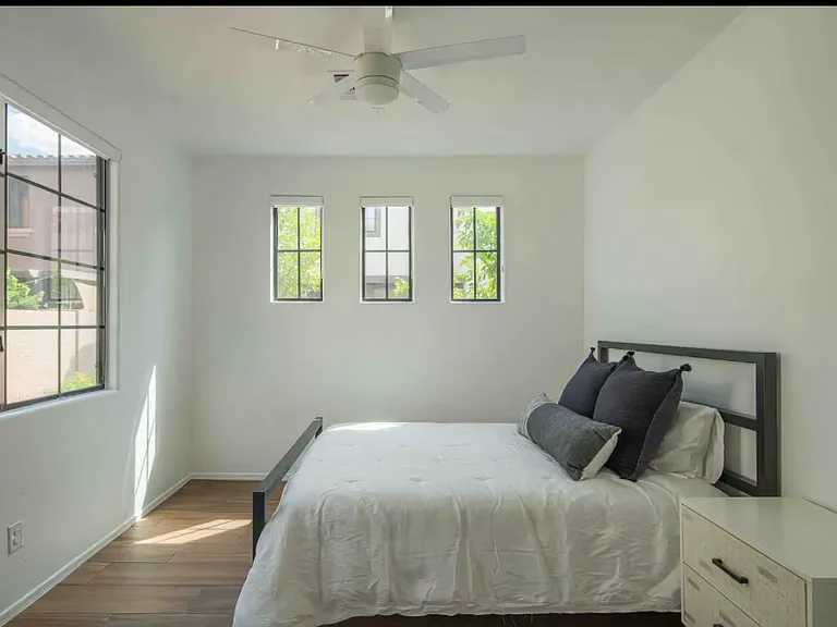 2392 W Dusty Wren Dr — Photo 20