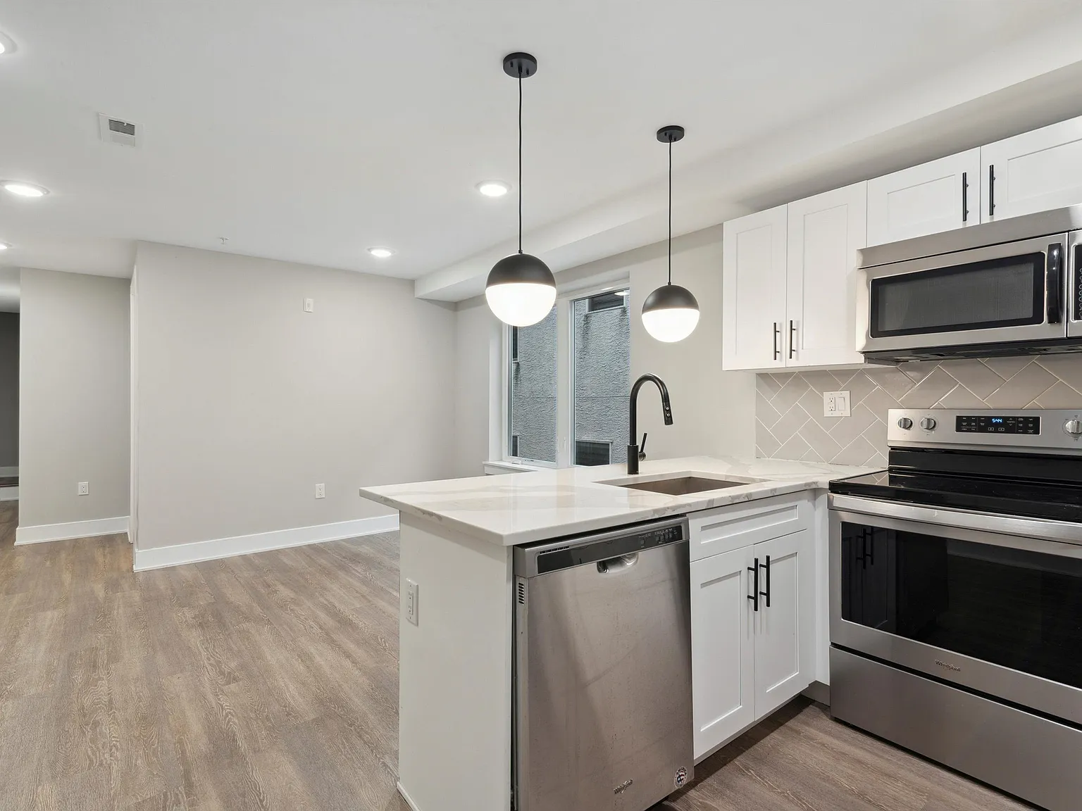 1511 N 17TH ST Unit 3F — Photo 3