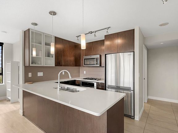 3rd image of 7325 Arcola St #503
