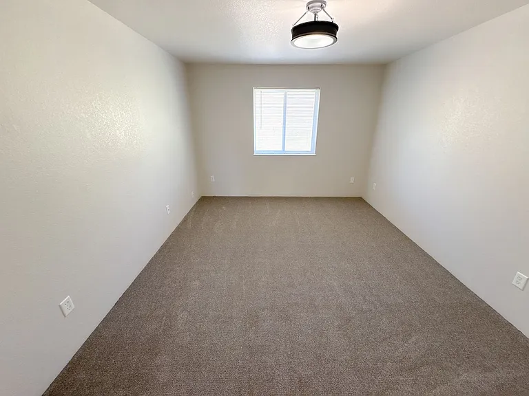 5641-5643-5645-5 N Hills Dr — Photo 11