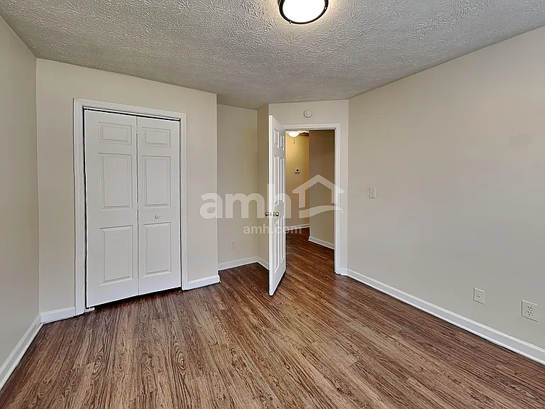 740 Chatham Park Dr — Photo 14