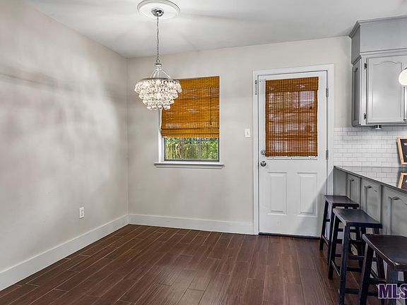 4th image of 10489 Wade Dr
