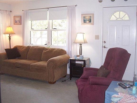 4th image of 3517 Plaza Way