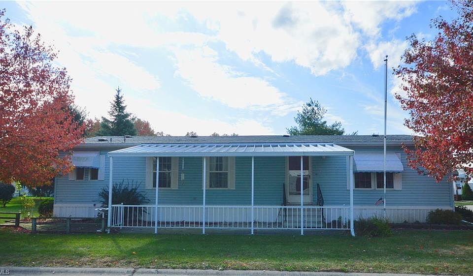 1st image of 23 Lees Ln #23