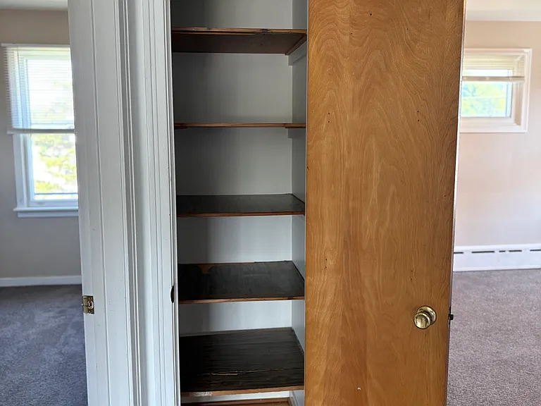48 Joseph Dr — Photo 11