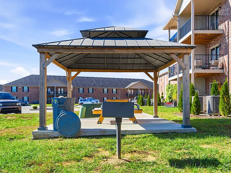 Greenbrier Apartments — Photo 106