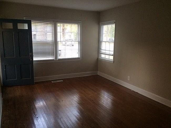 2nd image of 2428 Heathermoor Rd