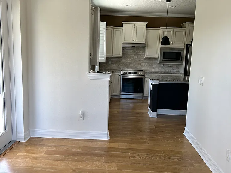 9710 SW 76th Lane Rd — Photo 4