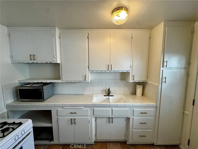 209 Avenida Serra #A — Photo 28