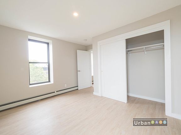 5th image of 656 Putnam Ave #4A