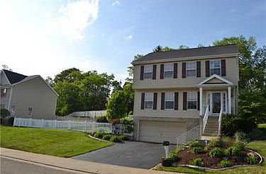 1st image of 187 Oak Brook Cir