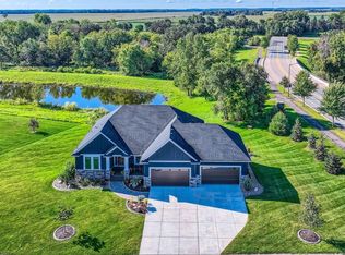 1779 River Shore Dr, Hastings, MN 55033