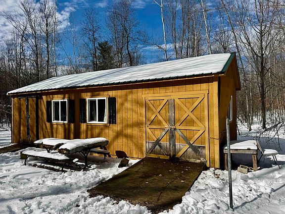 3rd image of 1350 Birch Rd