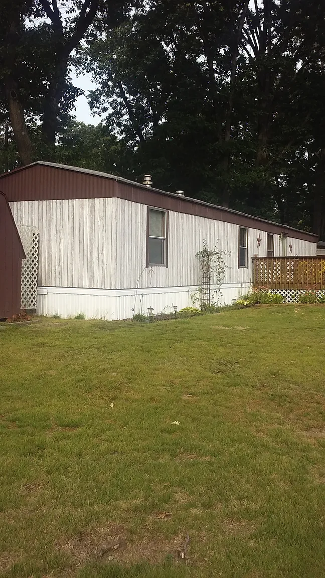 121 Menock Manor Ln photo 1