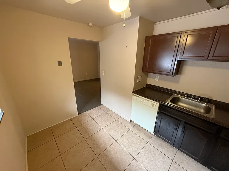 2310 Baynard Boulevard — Photo 15