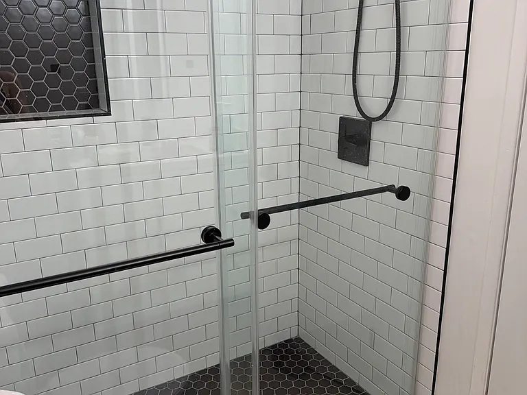 410 N Market St #14 — Photo 11