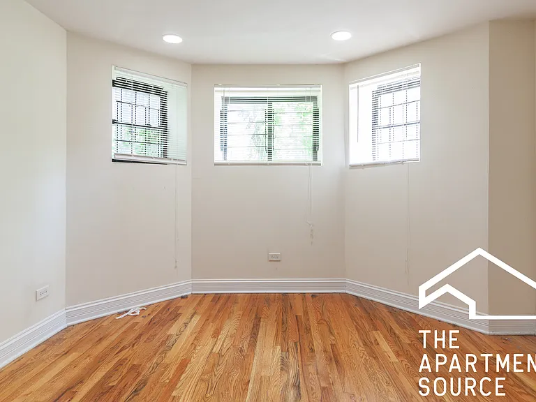 3821 N Sheffield Ave #1 — Photo 8