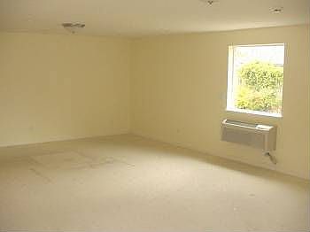 3rd image of 706 Beekman Ave