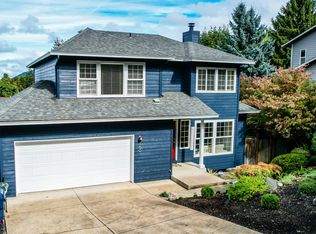760 Woodcrest Dr, Springfield, OR 97477