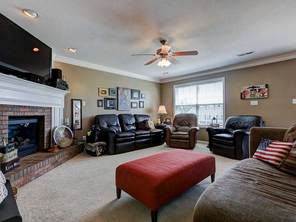5th image of 8649 Abraham Ln