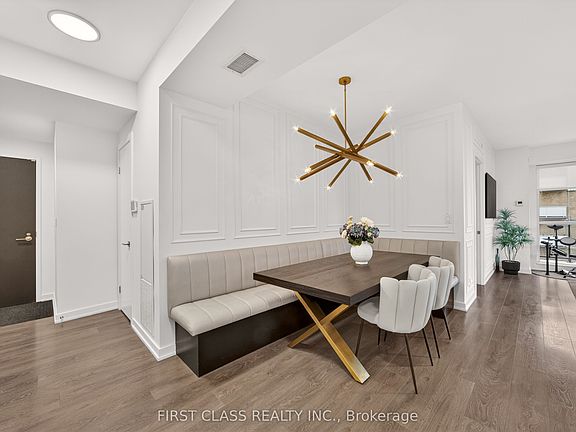 4th image of 609 Avenue Rd #707