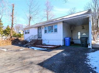 96 Wood Ave, Iselin, NJ 08830