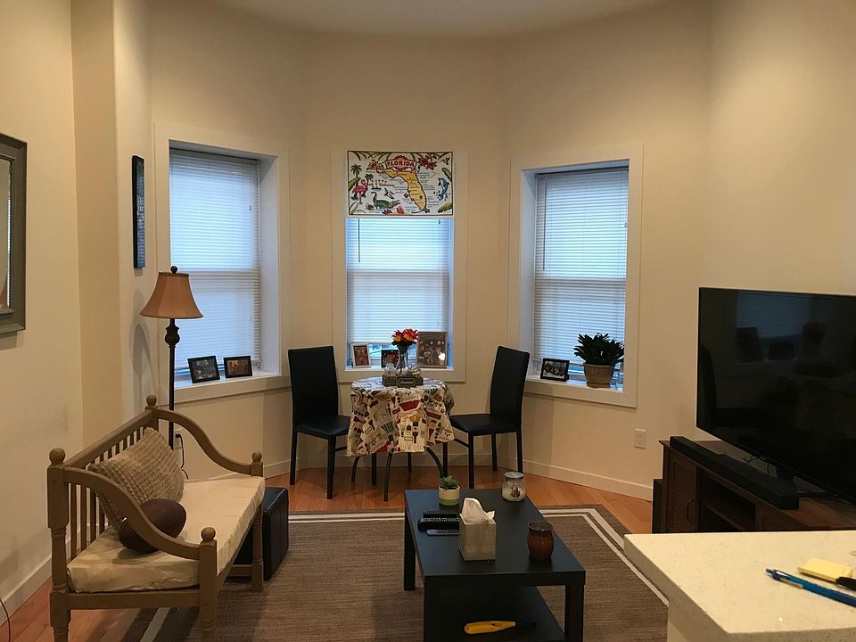 1st image of 1818 W Girard Ave APT 2