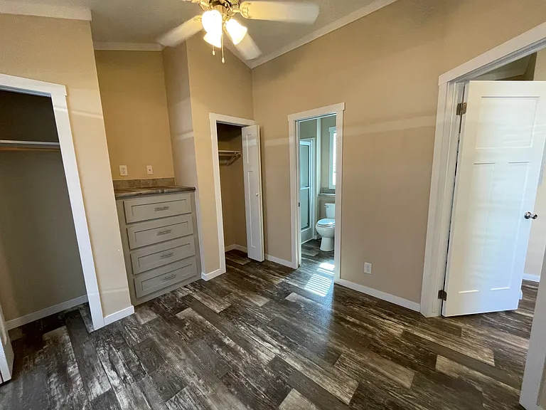 2118 N Florida Ave #24 — Photo 8