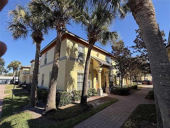 2nd image of 3858 Island Way St