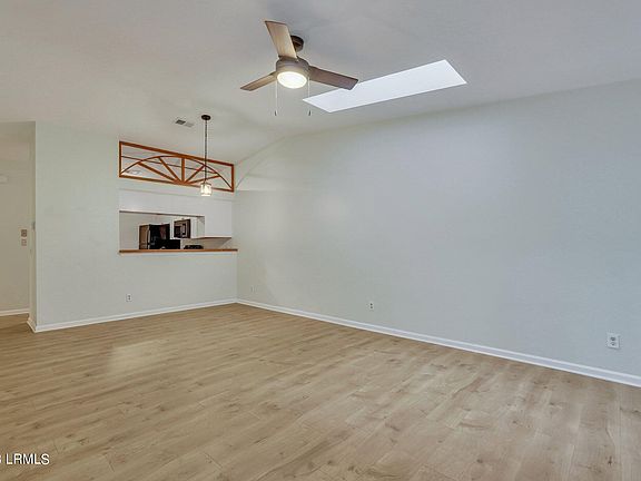 4th image of 96 Mathews Drive #39