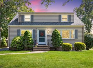 56 Poplar Pl, Fanwood, NJ 07023