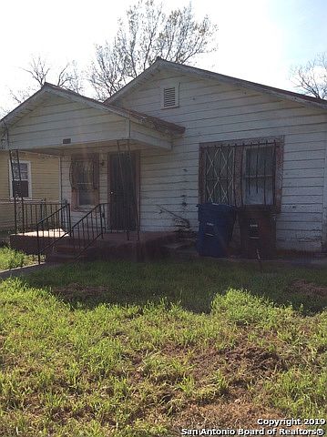 1st image of 413 SW 25th St
