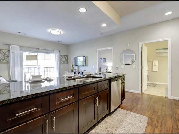 Maywood Apartments