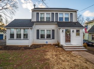 15 Sycamore St, Somerville, NJ 08876