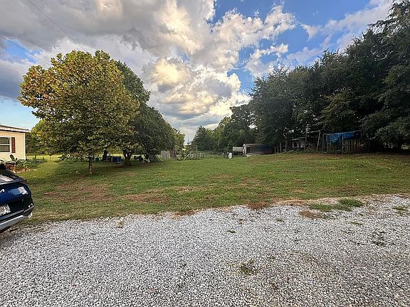 3rd image of 3528 Highway 77
