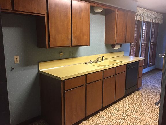 5th image of 3506 Old Oaks Dr