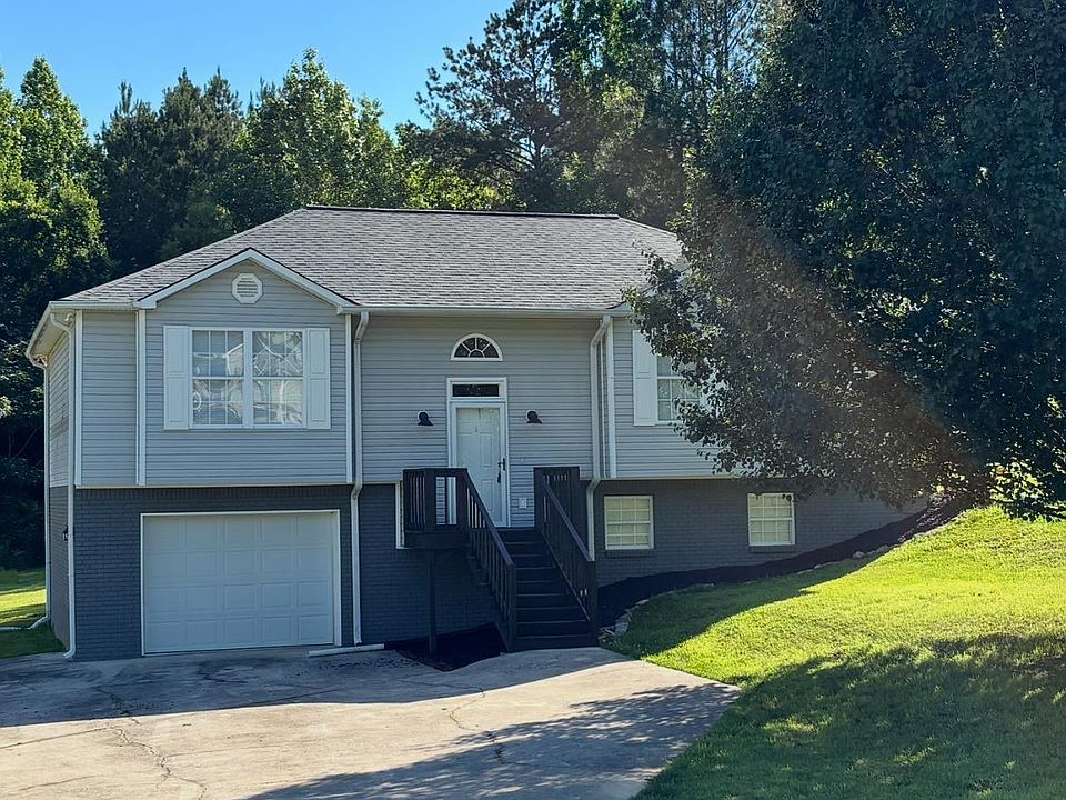 1st image of 386 Miranda Rd