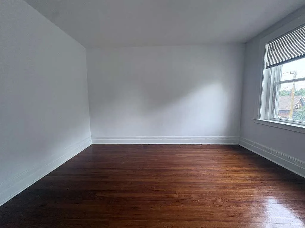 2 bed, $1,800 — Photo 3