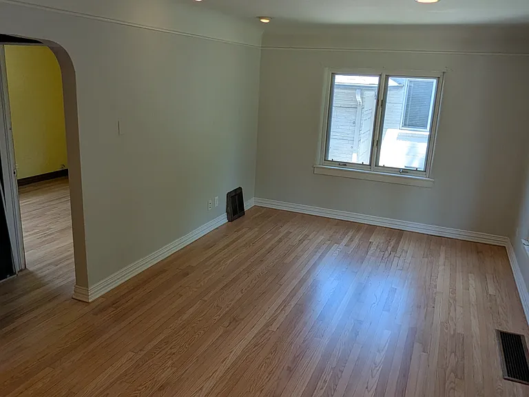 2257 S Logan St — Photo 5