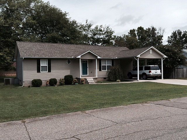 1st image of 304 Jerome Dr