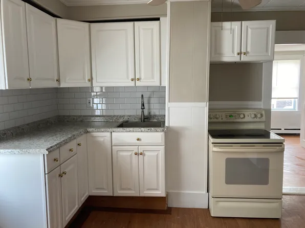 9 Cross St #B, Sanford, ME 04073