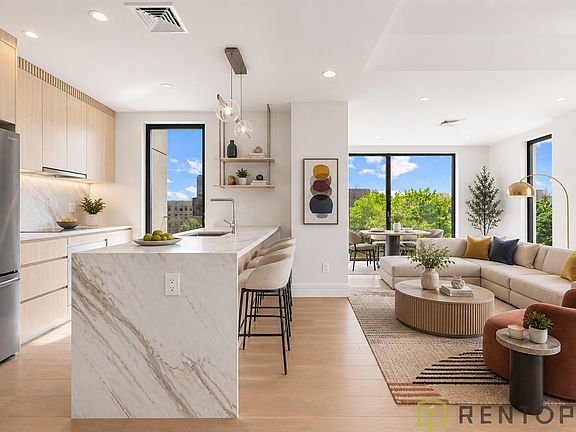 3rd image of 960 Franklin Ave #433