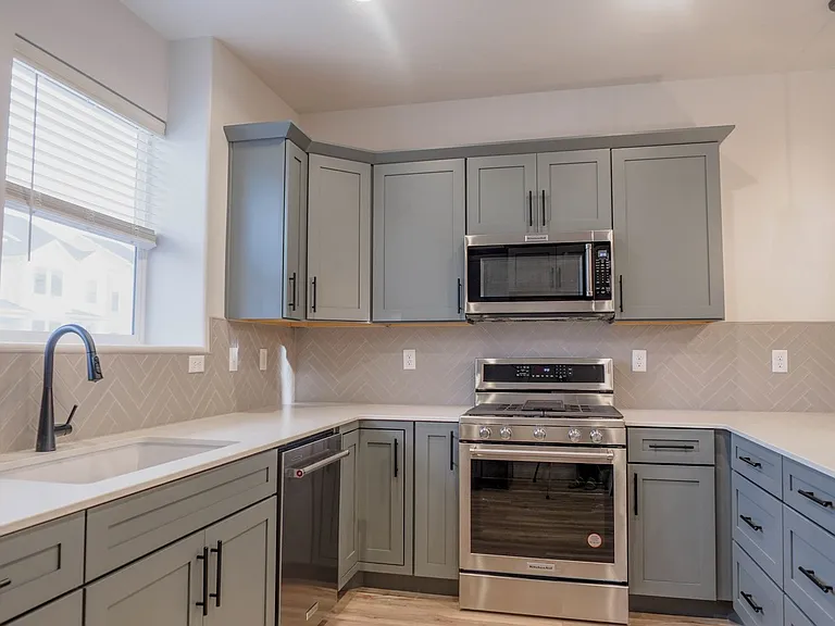 2010 N 3930 W — Photo 9