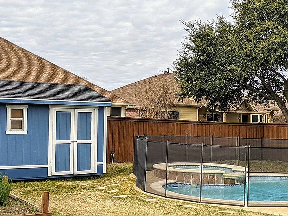 Shed, Spa, and Swimming Pool