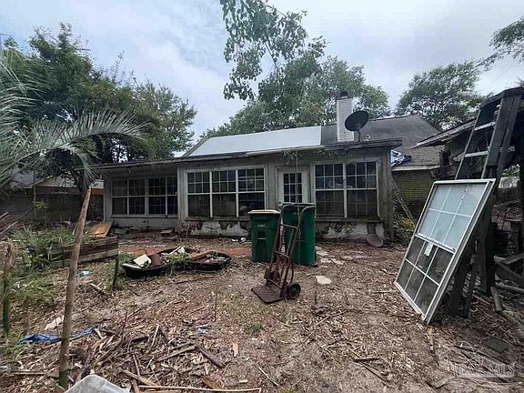 5th image of 2280 Prytania Cir