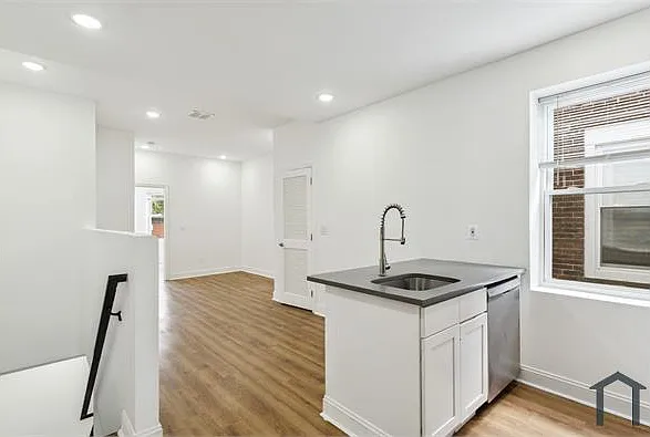 2718 N 11th St #3 — Photo 5