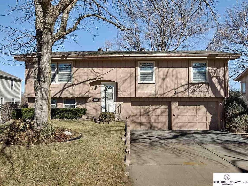 1st image of 9716 Sahler St
