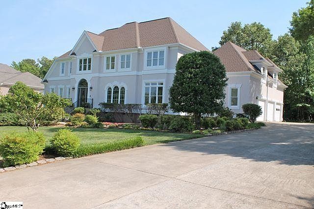 1st image of 8 Woods Edge Ct