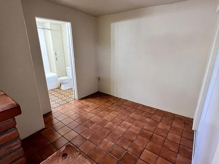 3130 W Rock Hill Rd #40 — Photo 6