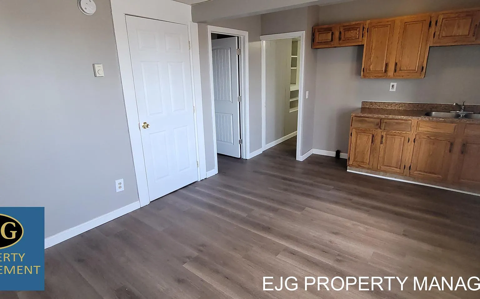 405 Manchester St — Photo 1